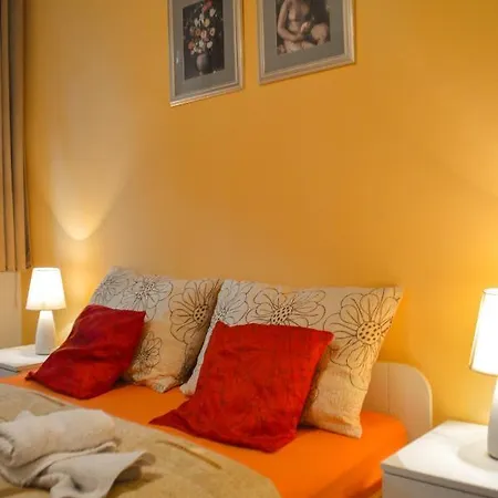 Apartment Comodo